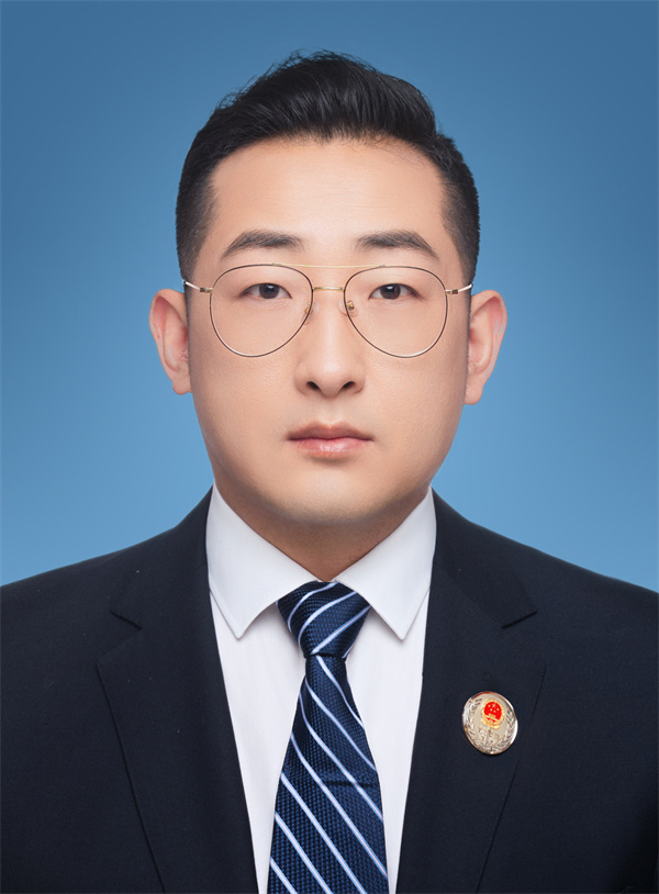 劉?。üC員助理）