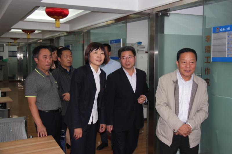 省司法廳廳長牛紀南到甘肅國信公證處 調研公證改革工作