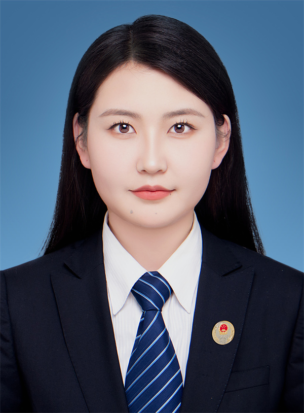 曾佳一(公證員助理)