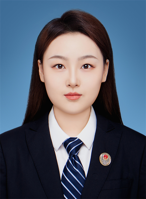 王雨濤(公證員助理)